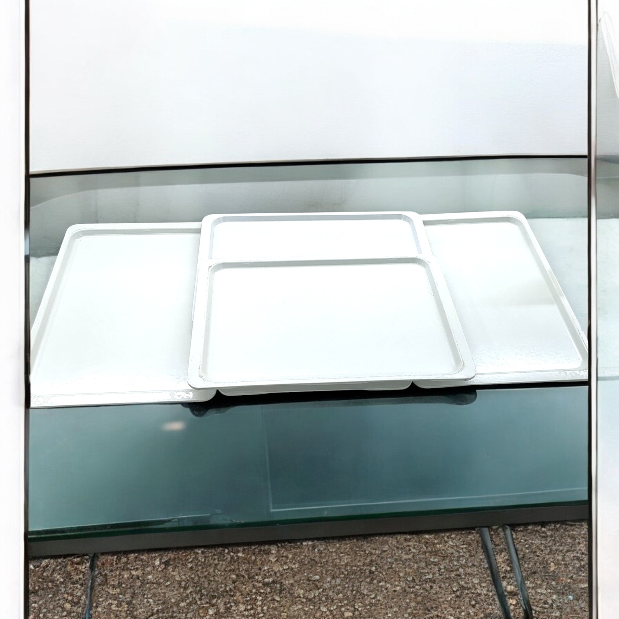 5 - er Set Poly Classic Gastro Tablett 53 x 37 cm mit Stabelbox // Gebraucht bei Retourify e. K.