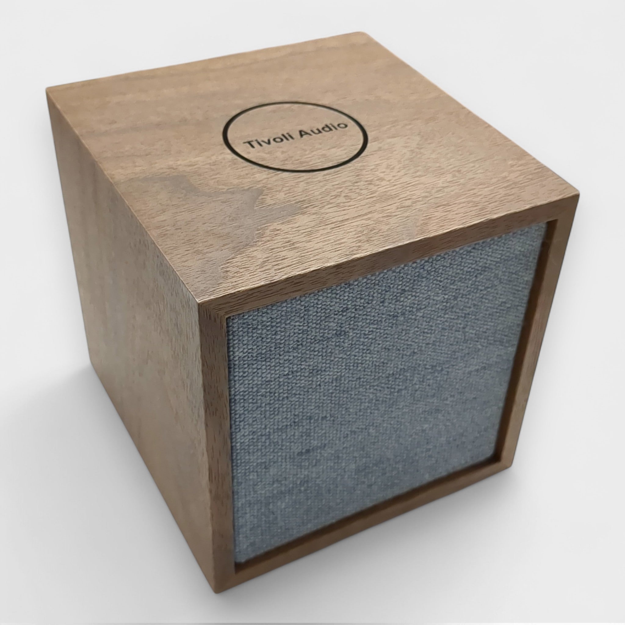 ART by Tivoli kabelloser Lautsprecher Cube / Bluetooth + WLAN // Neuware