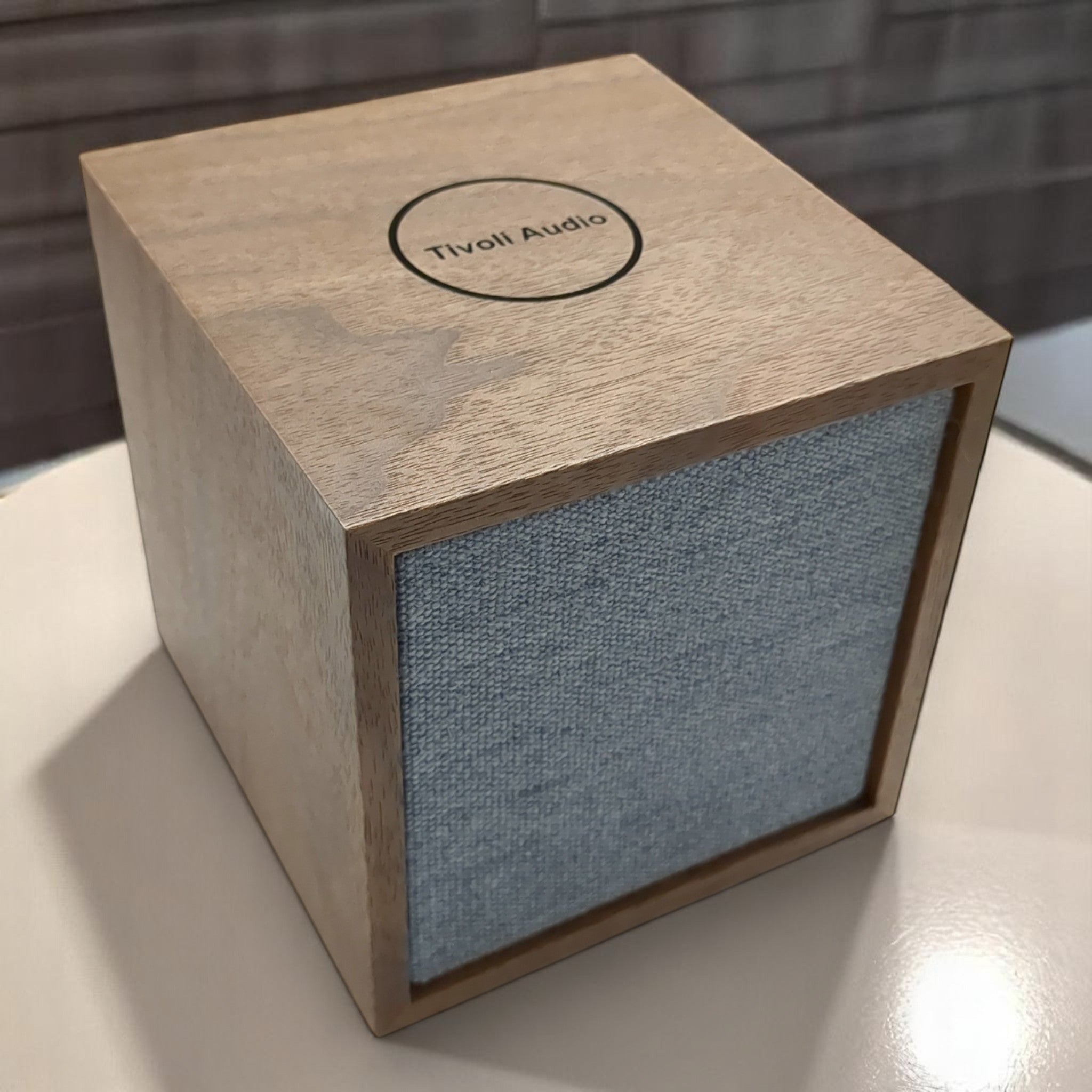 ART by Tivoli kabelloser Lautsprecher Cube / Bluetooth + WLAN // Neuware