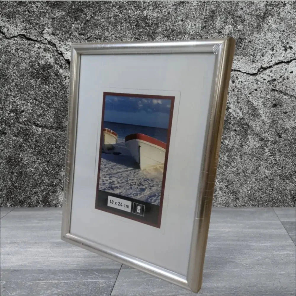 Bilderrahmen Bilderrahmen Emil Lux, silber, für Fotos in 18x24 cm, // Neuware!!! steht im Laden von Retourify