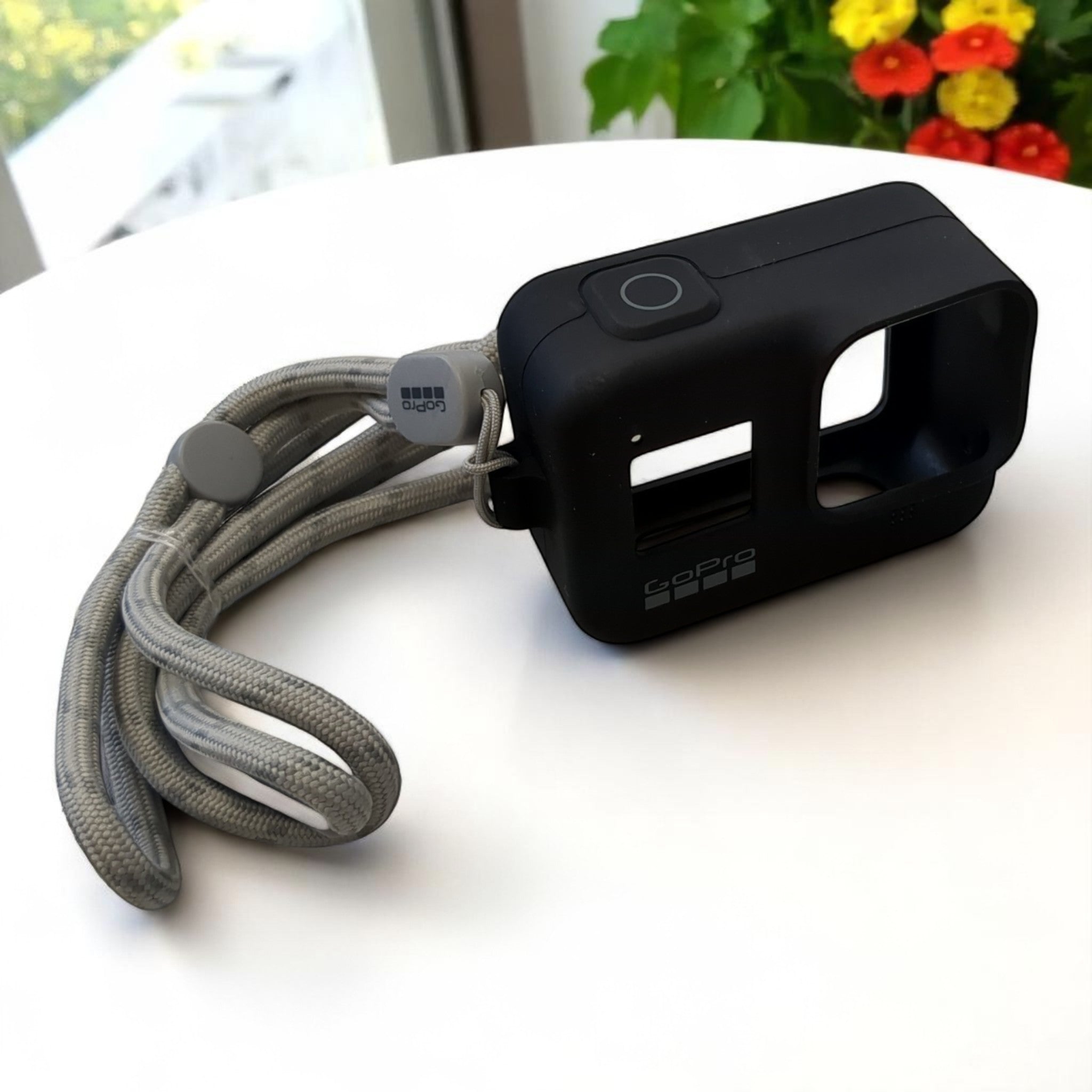 GoPro HERO 8 Hülle + Trageband Black Silikon / Neu bei Retourify e. K.