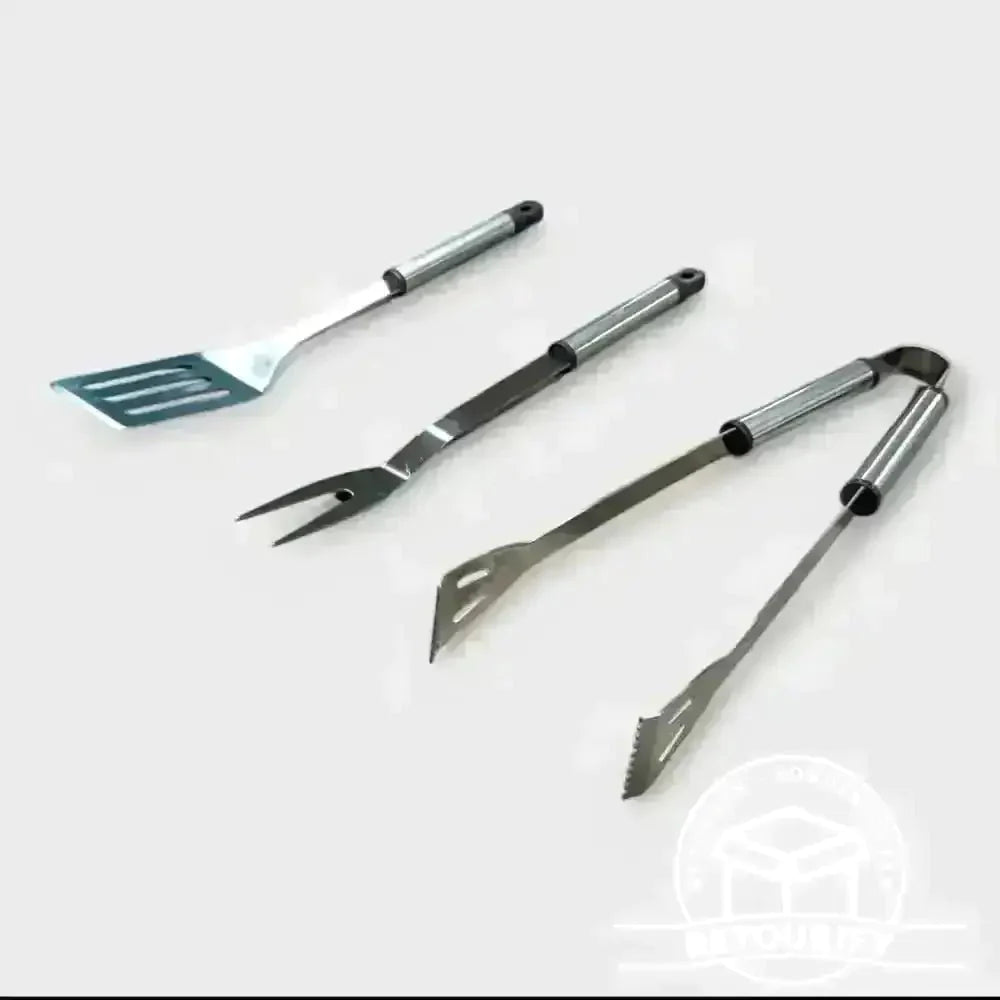 Grillbestecke Grillbesteck - Set Emil Lux / Edelstahl / robust / B - Ware steht im Laden von Retourify