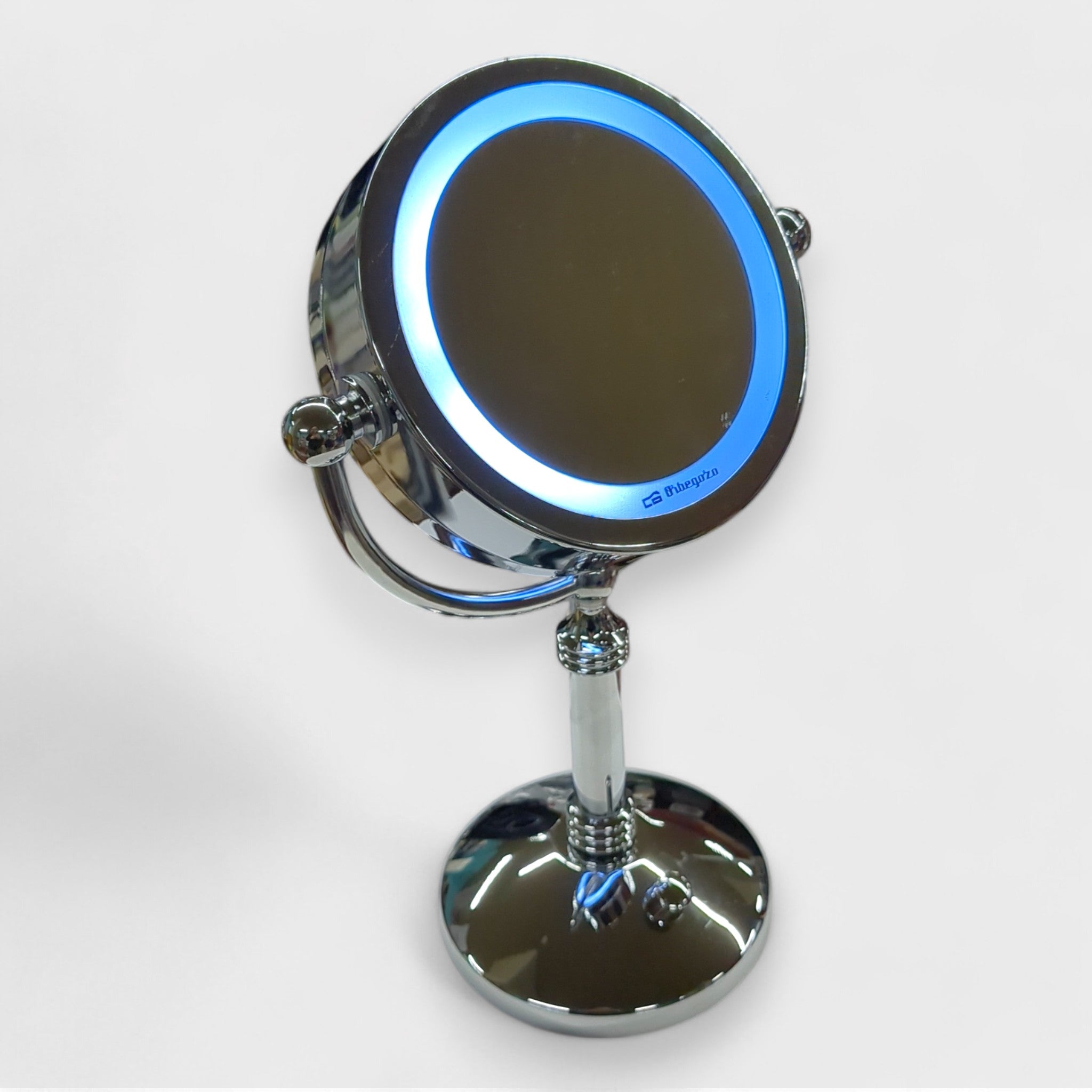 Orbegozo Schminkspiegel / normale und 5 - fache Vergößerung - LED Licht // Neuware bei Retourify e. K.