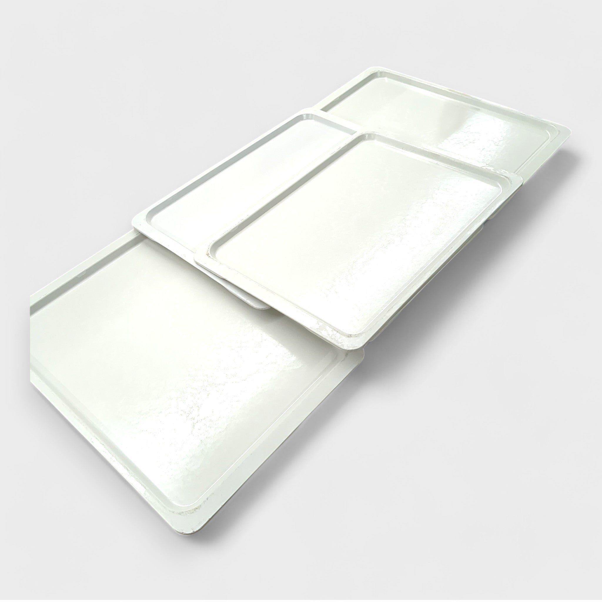 5 - er Set Poly Classic Gastro Tablett 53 x 37 cm mit Stabelbox // Gebraucht bei Retourify e. K.