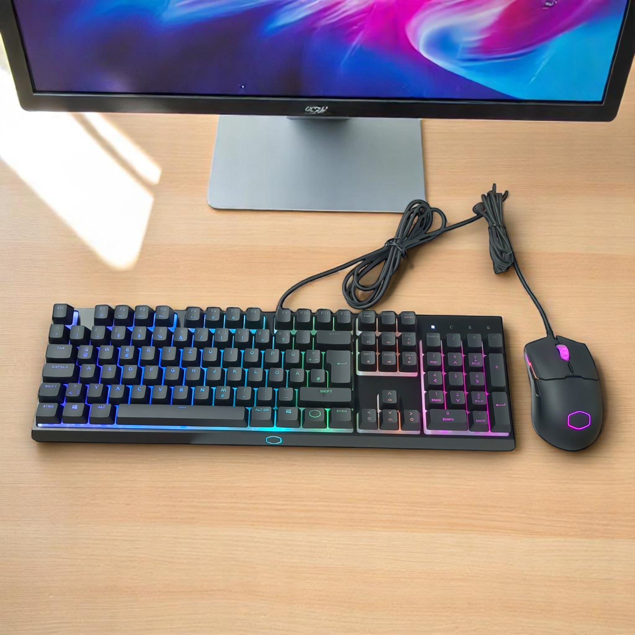 Cooler Master MS110 RGB-Tastatur & Gaming Maus Kombination  Lineare Schalter, 26 Anti-Ghosting Tasten // B Ware