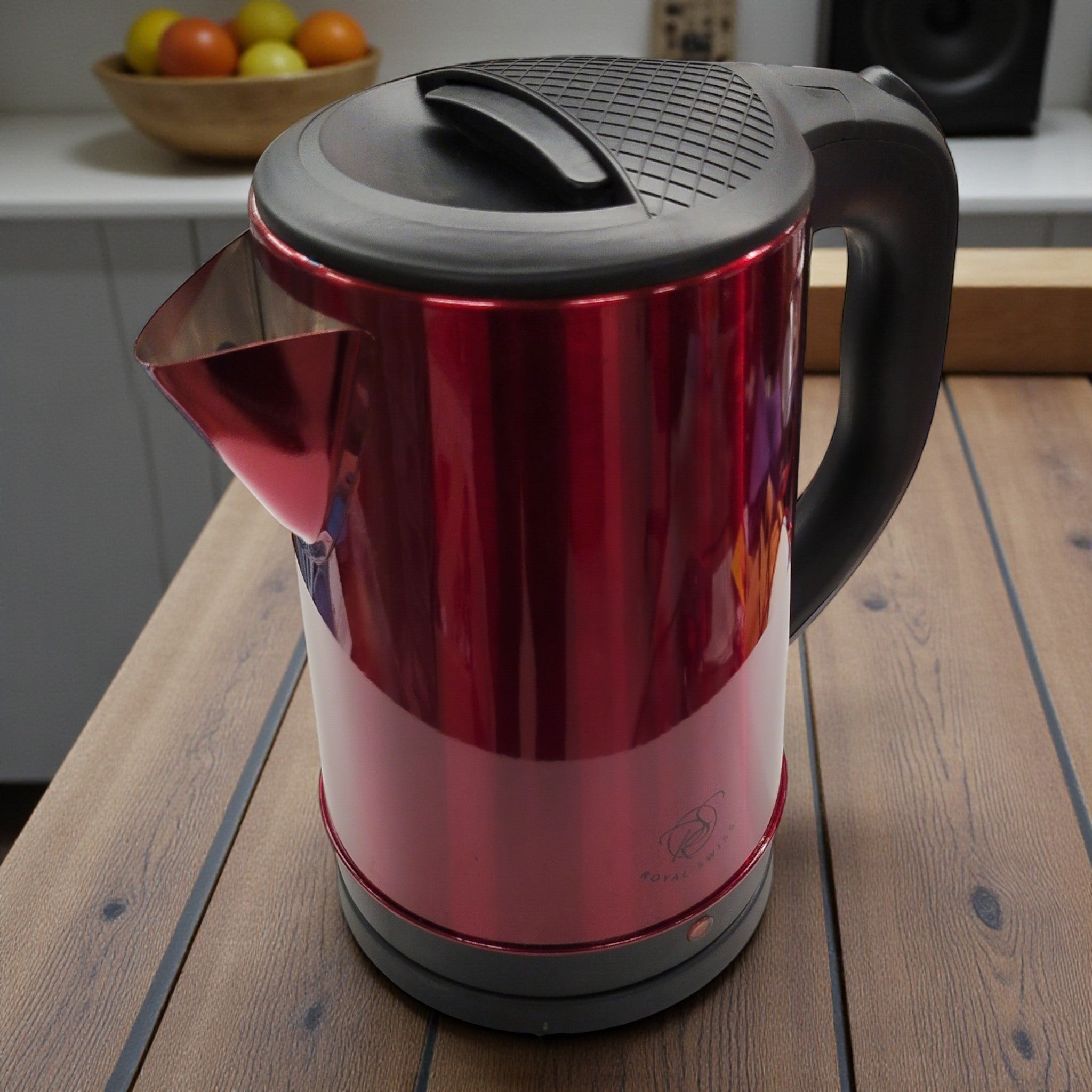 Royal Swiss Wasserkocher / 1500 Watt / 2 Liter / Rot // Neuware!