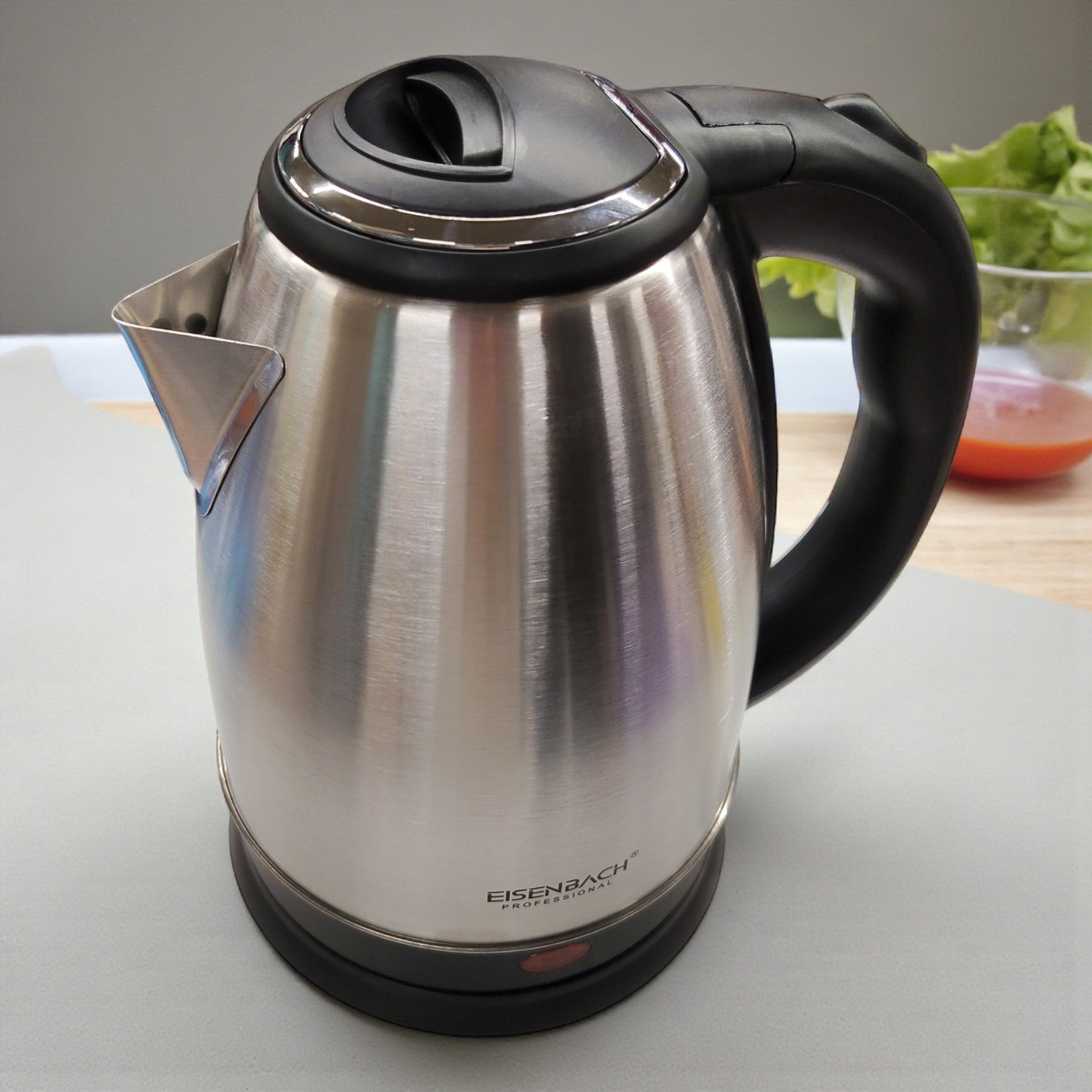 Abverkauf Aktion: Eisenbach Professional Wasserkocher / 1,8 Liter / 1500 Watt / Silber // Neuware