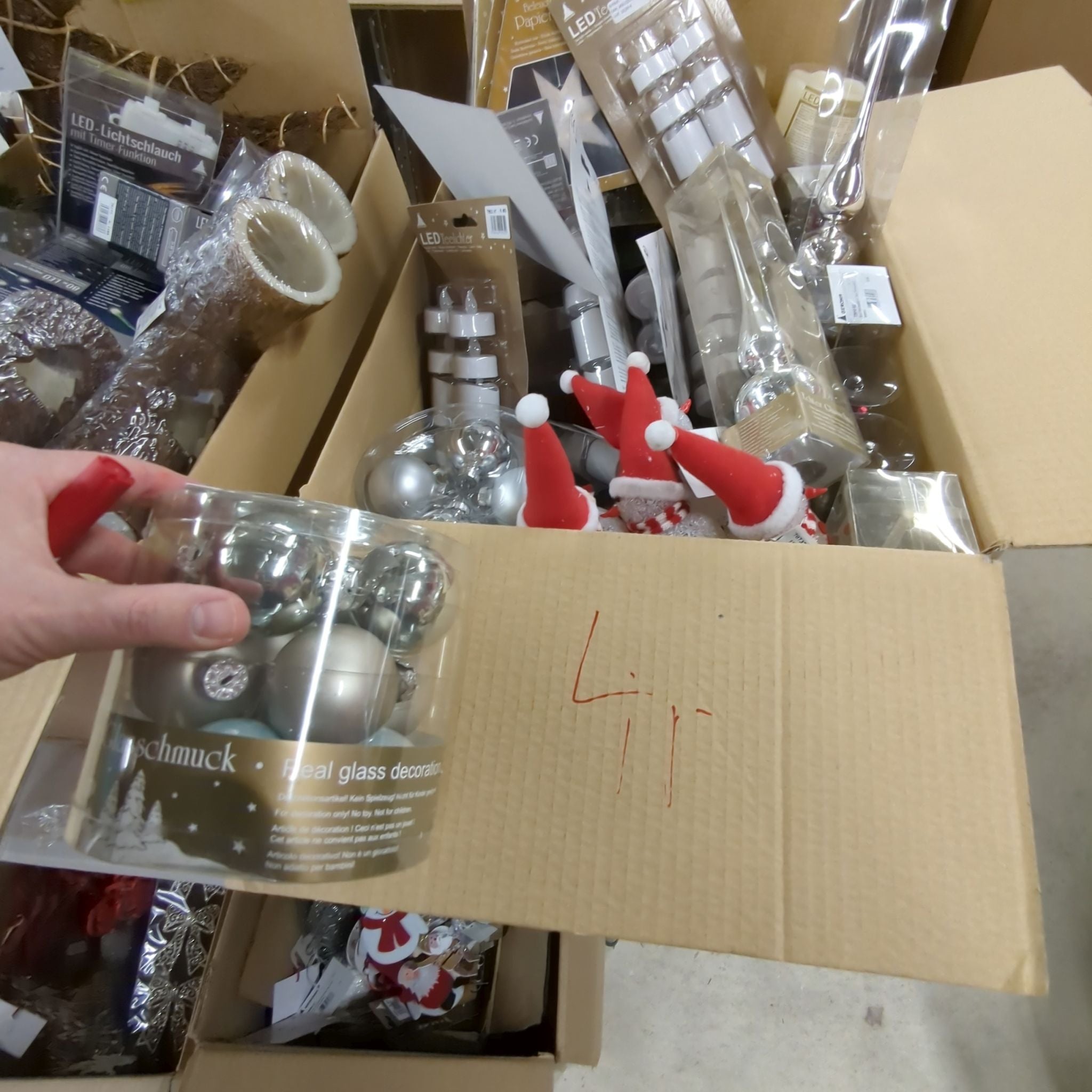 B Ware Weihnachsdeko Mysterybox Mischboxen Set 10 € bis 69 € Sets // Neuware und sehr gute B Ware! bei Retourify e. K.