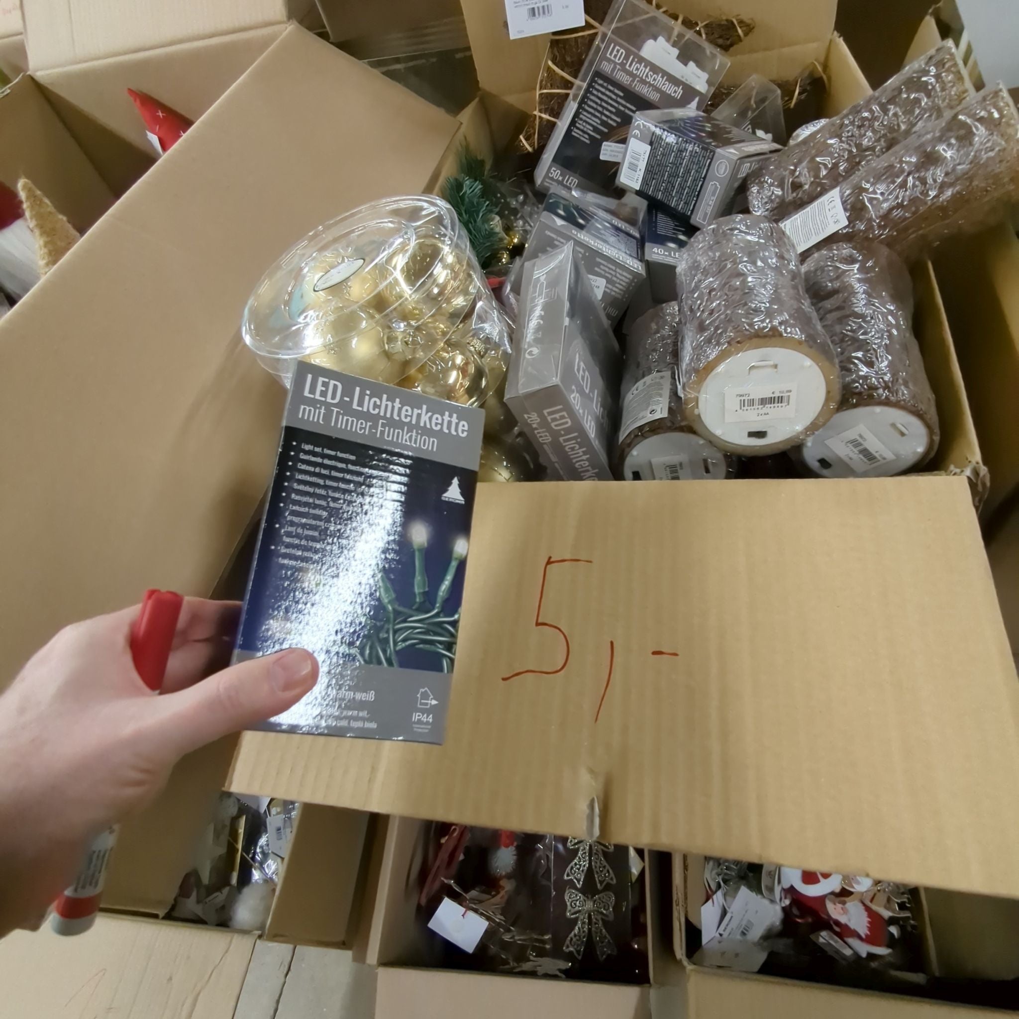 B Ware Weihnachsdeko Mysterybox Mischboxen Set 10 € bis 69 € Sets // Neuware und sehr gute B Ware! bei Retourify e. K.