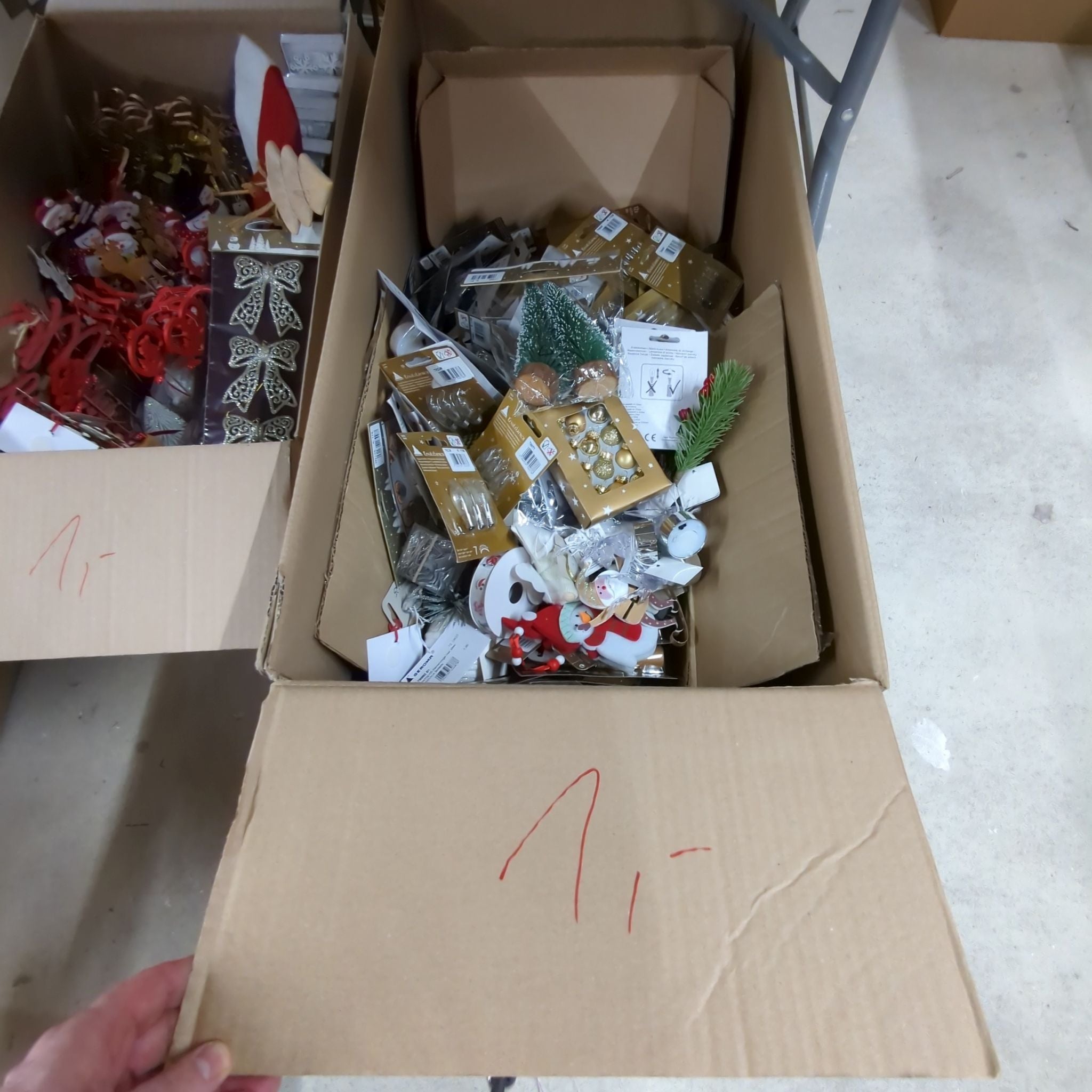 B Ware Weihnachsdeko Mysterybox Mischboxen Set 10 € bis 69 € Sets // Neuware und sehr gute B Ware! bei Retourify e. K.