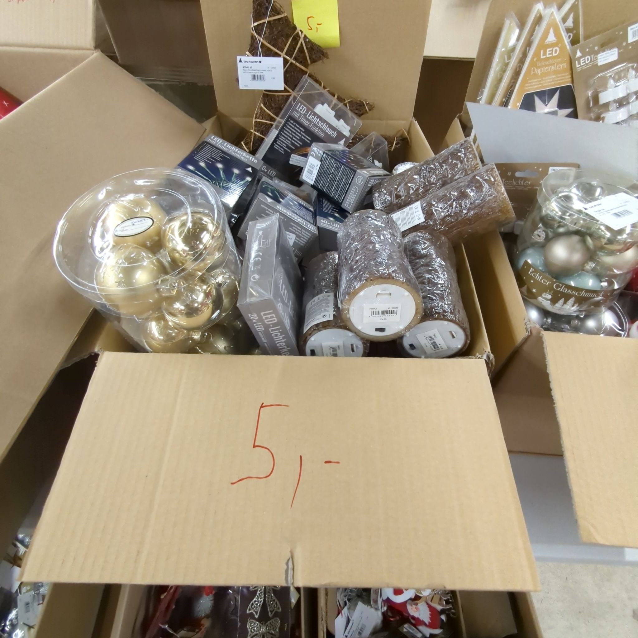 B Ware Weihnachsdeko Mysterybox Mischboxen Set 10 € bis 69 € Sets // Neuware und sehr gute B Ware! bei Retourify e. K.