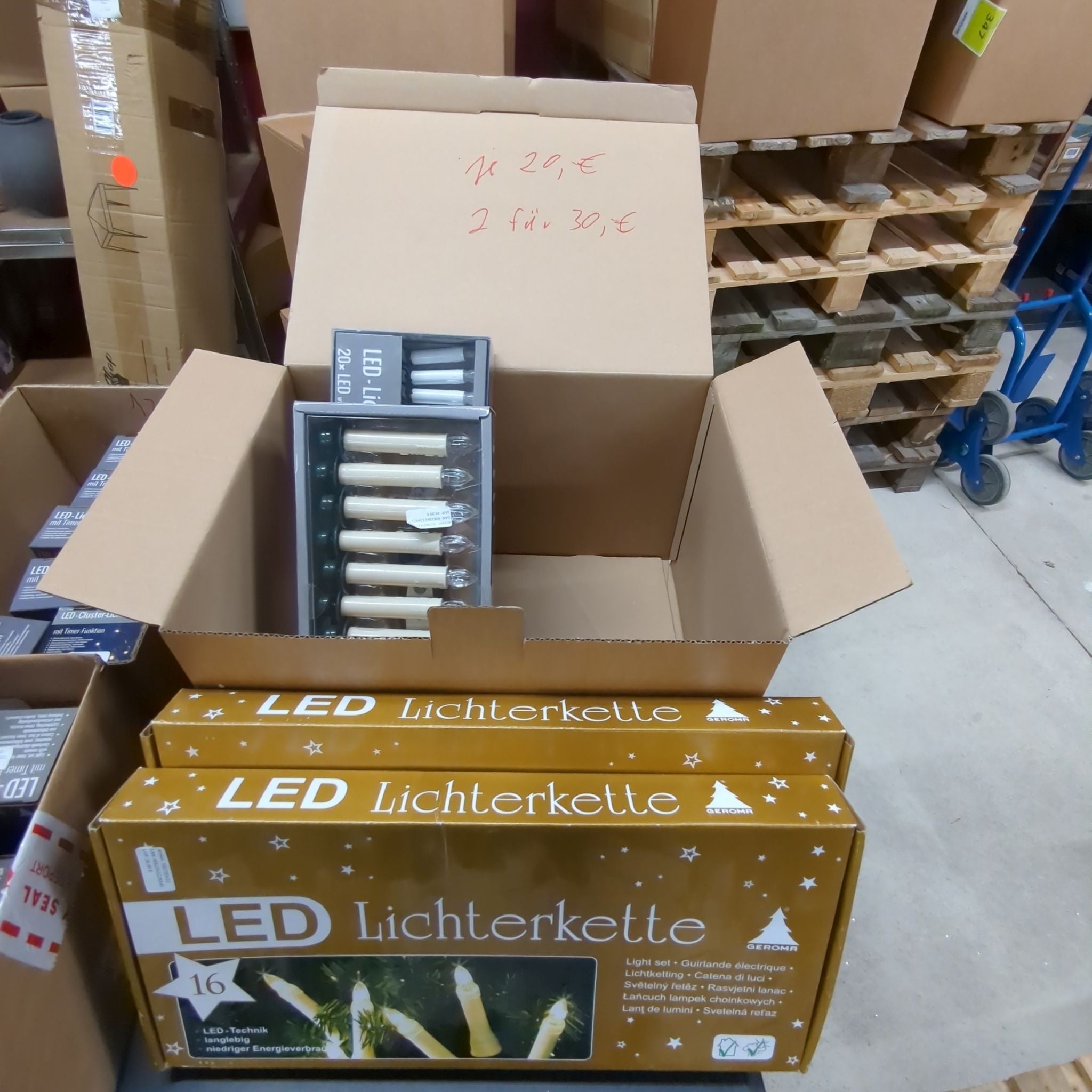 B Ware Weihnachsdeko Mysterybox Mischboxen Set 10 € bis 69 € Sets // Neuware und sehr gute B Ware! bei Retourify e. K.