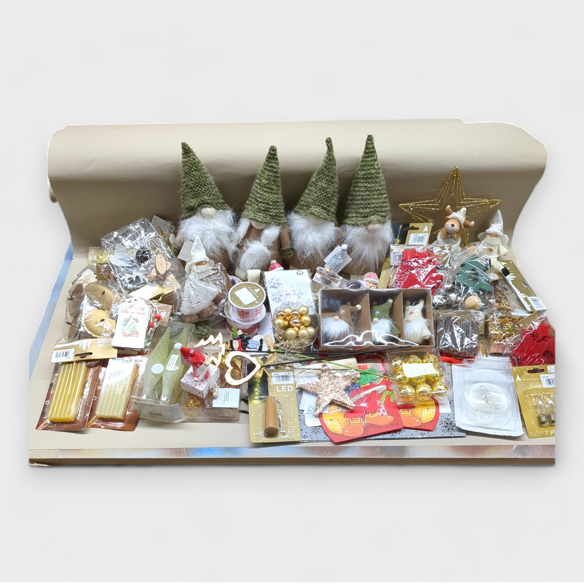 B Ware Weihnachtsdeko Fertigsets Mischboxen für 69 Euro // Neuware und sehr gute B Ware! / versandfrei! bei Retourify e. K.