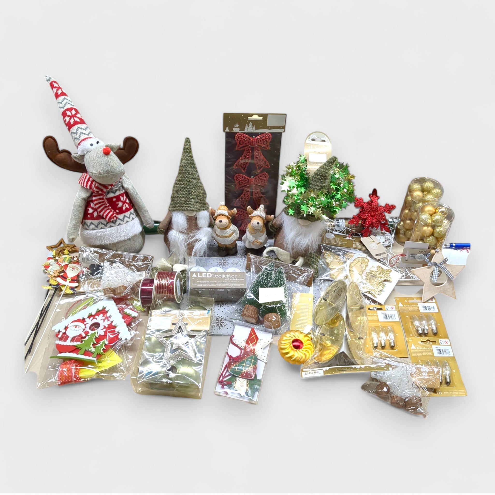 B Ware Weihnachtsdeko Fertigsets Mischboxen für 69 Euro // Neuware und sehr gute B Ware! / versandfrei! bei Retourify e. K.