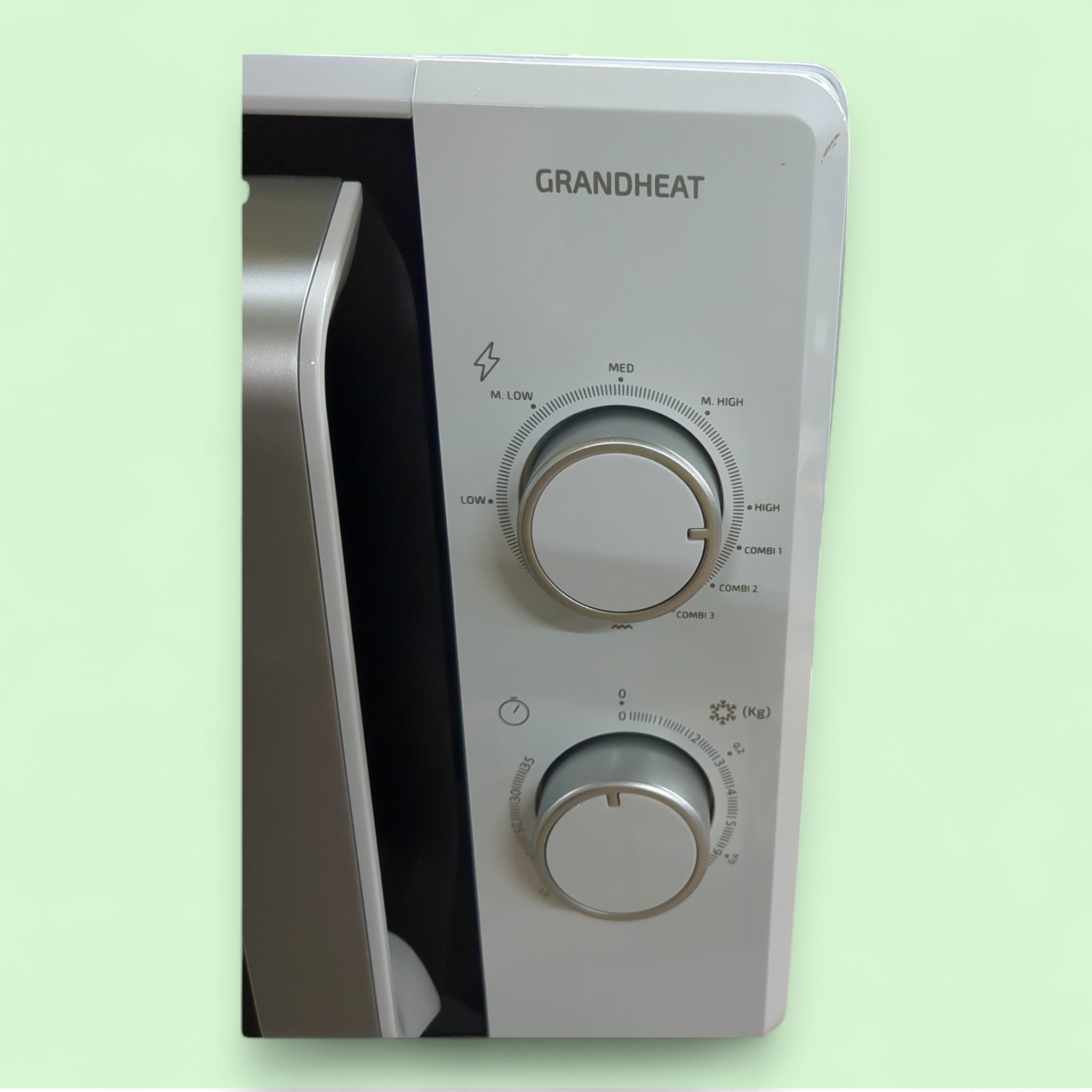 Cecotec Grandheat 3110 Mikrowelle / 700+1000 Watt / 20 Liter // Defekt Teileträger Ersatzteile bei Retourify e. K.