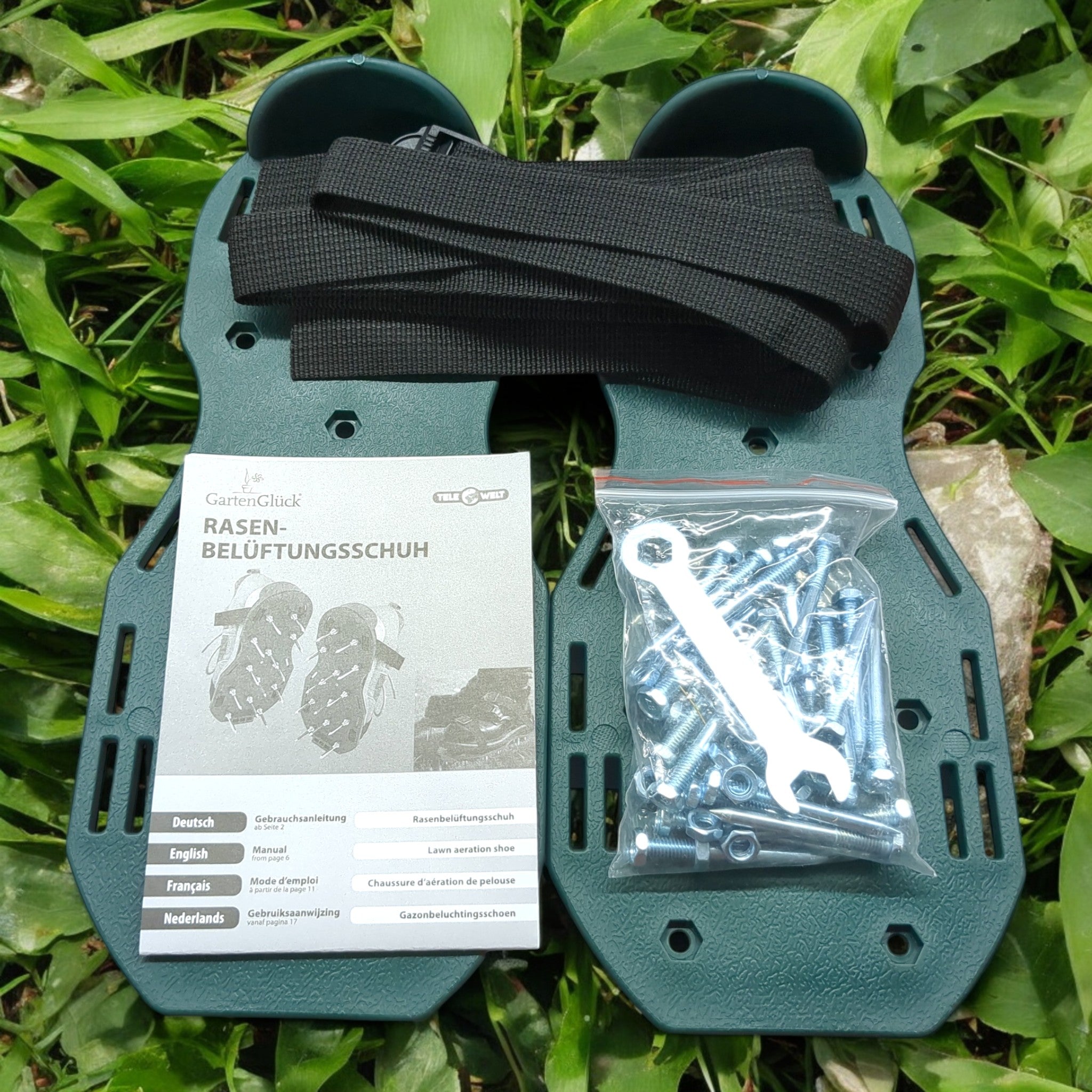Gartenglück Rasenbelüftungsschuhe / einstellbar ab Gr. 37 // Neuware bei Retourify e. K.