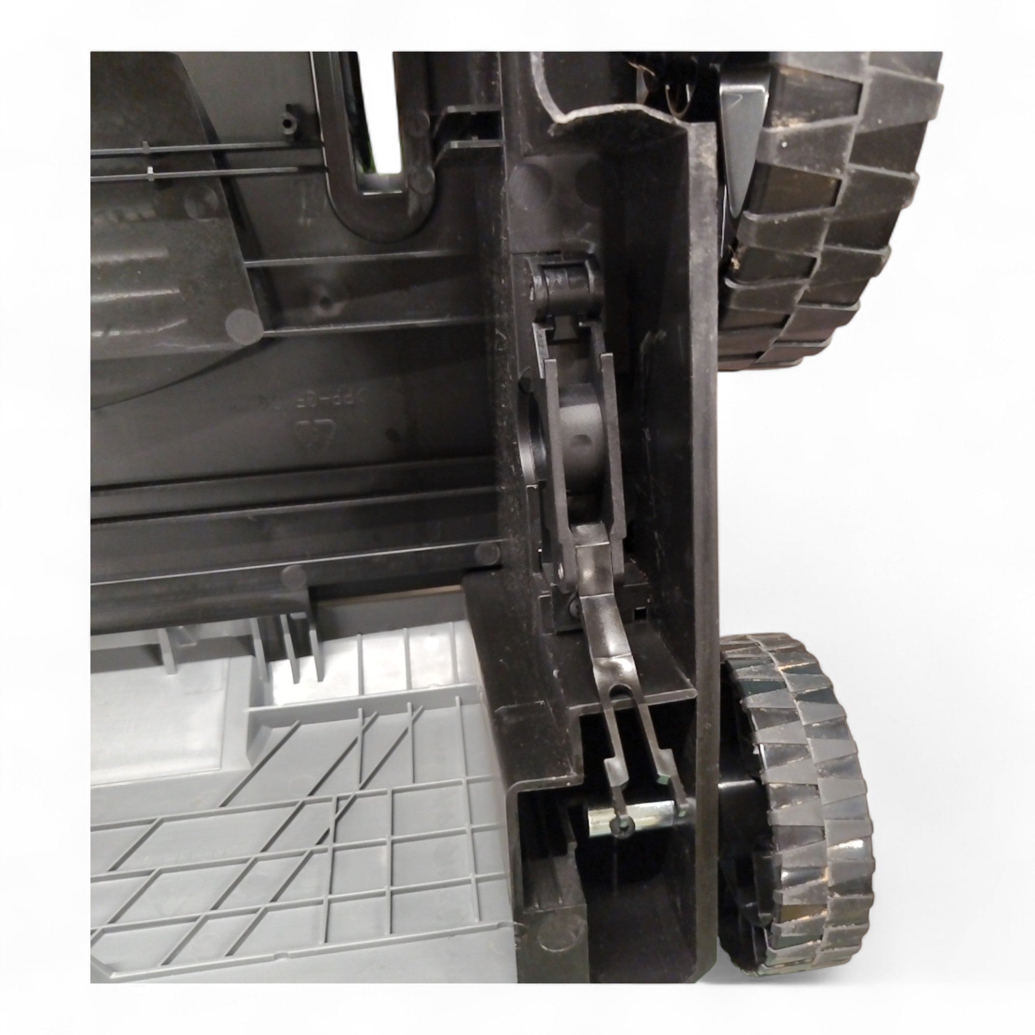 LUX Tools Akku - Vertikutierer A - VL - 2x20/36, 36 cm Arbeitsbreite, 40 V Twin Power // B Ware bei Retourify e. K.