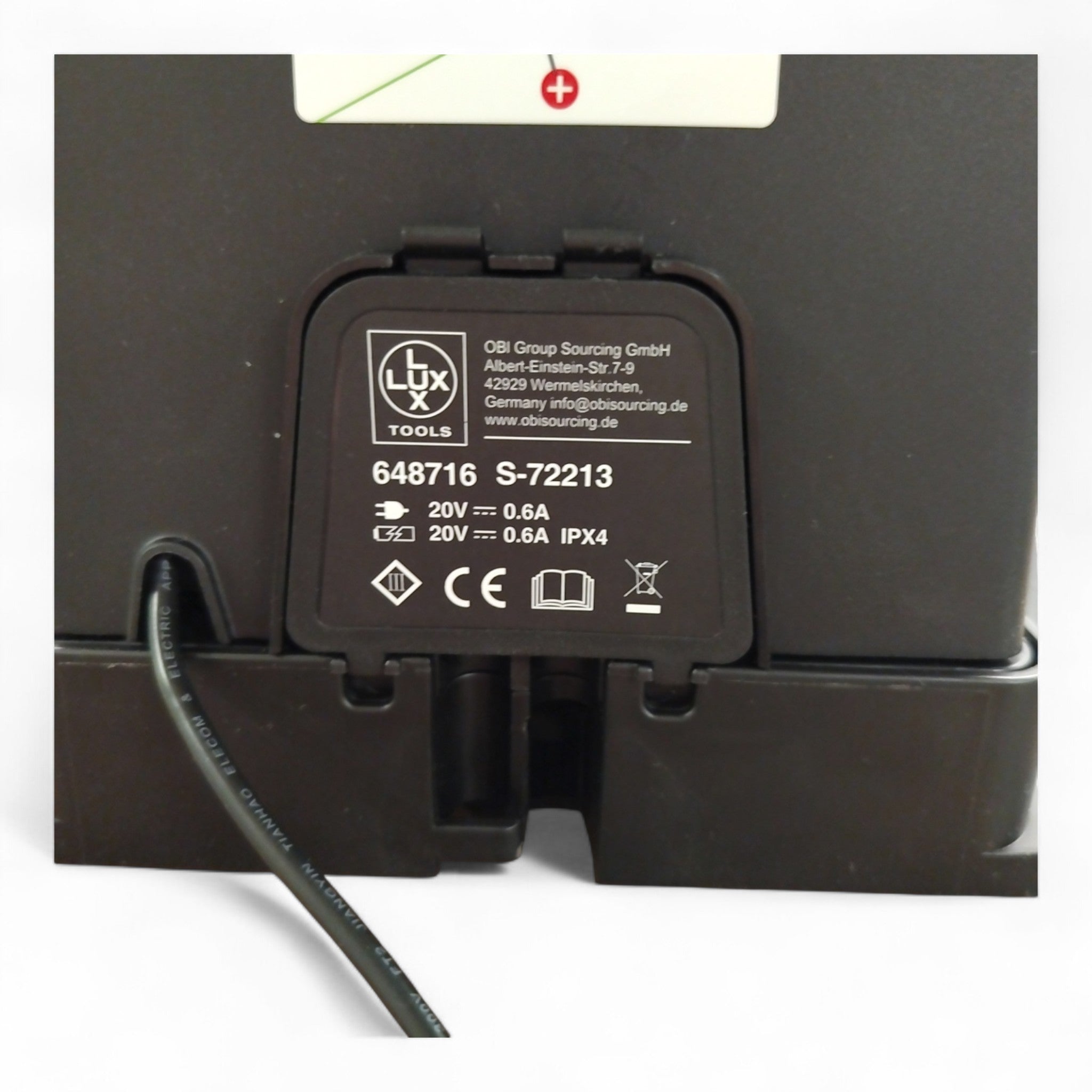 LUX Tools Mähroboter A-RMR-300-24, Brushless, bis 300 m², 20V/2,4Ah Li-Ion Akku // Top B Ware!