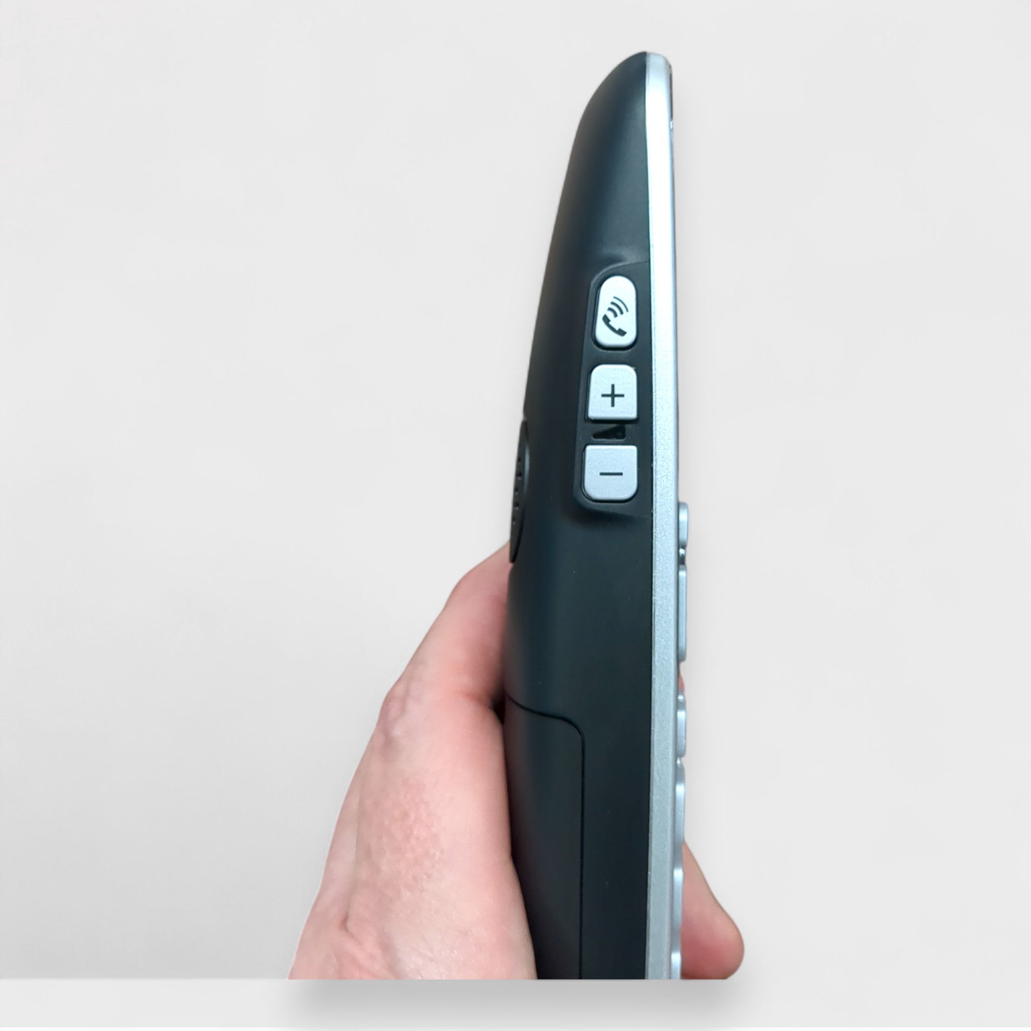 Panasonic KX - TGE522 Duo Schnurlostelefon für Familie und Senioren / Hörgerätekompatibel // B Ware bei Retourify e. K.