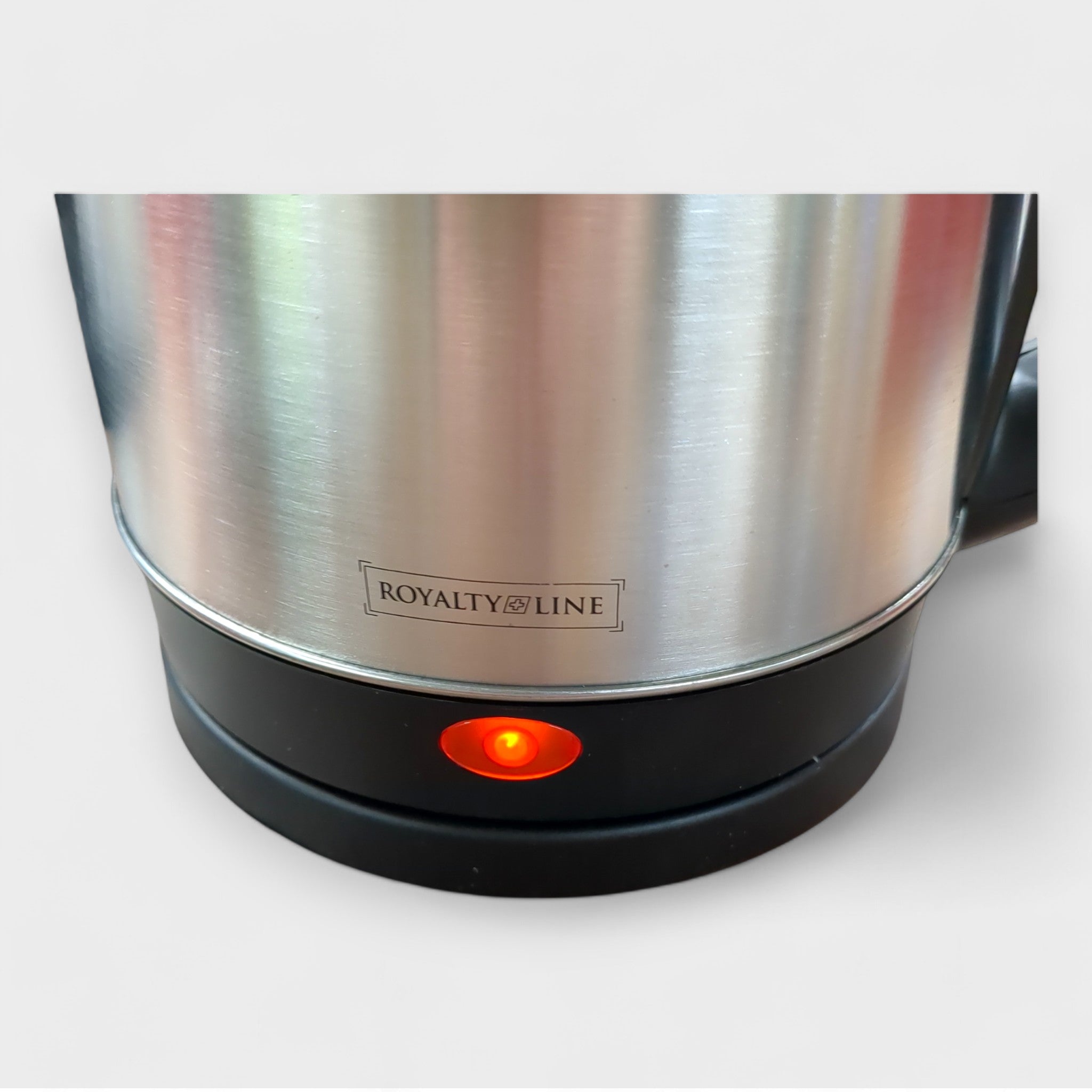 Royalty Line Wasserkocher SSK - 1.7L / 1,8 Liter / 1500 Watt / leicht und kompakt // Neuware bei Retourify e. K.