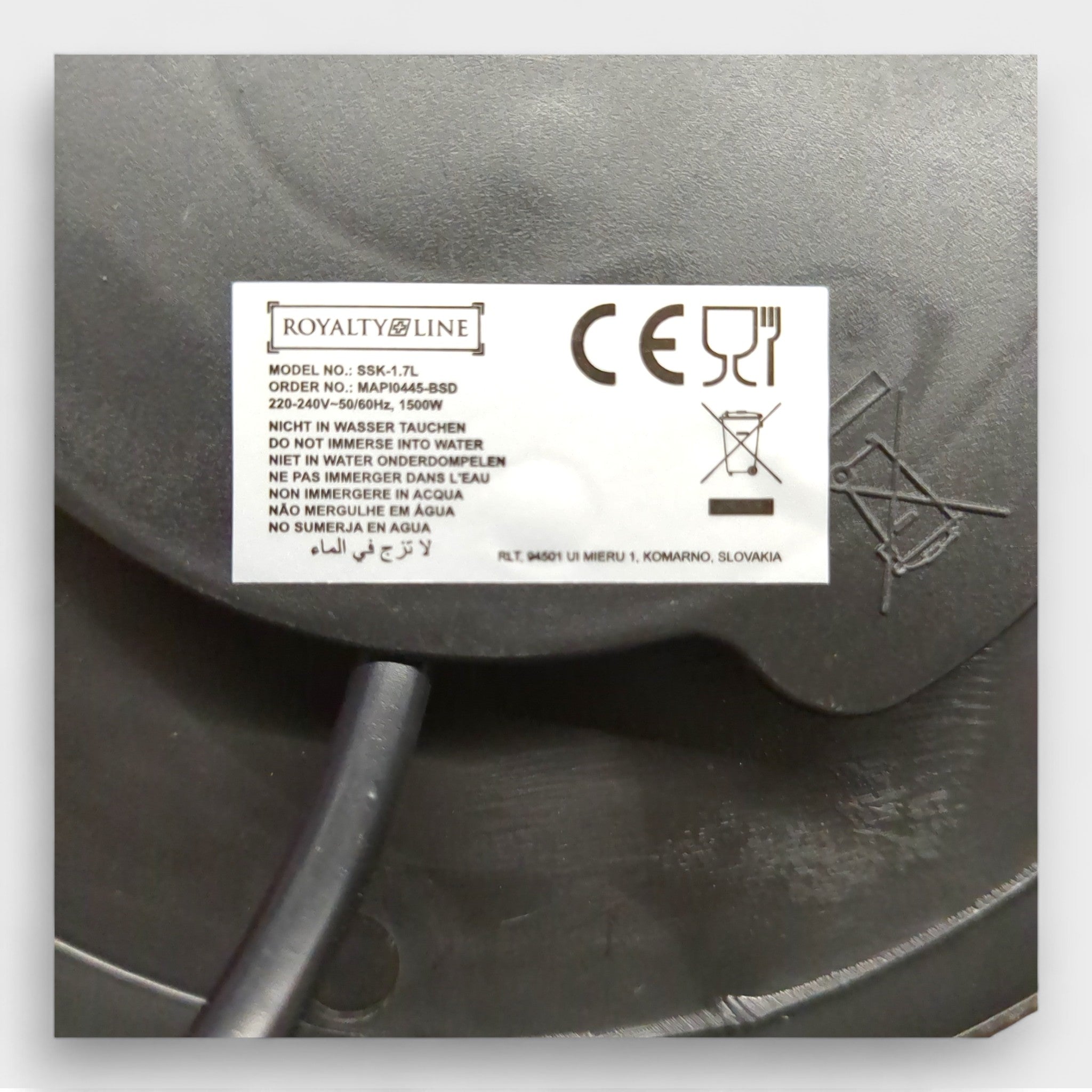 Royalty Line Wasserkocher SSK - 1.7L / 1,8 Liter / 1500 Watt / leicht und kompakt // Neuware bei Retourify e. K.