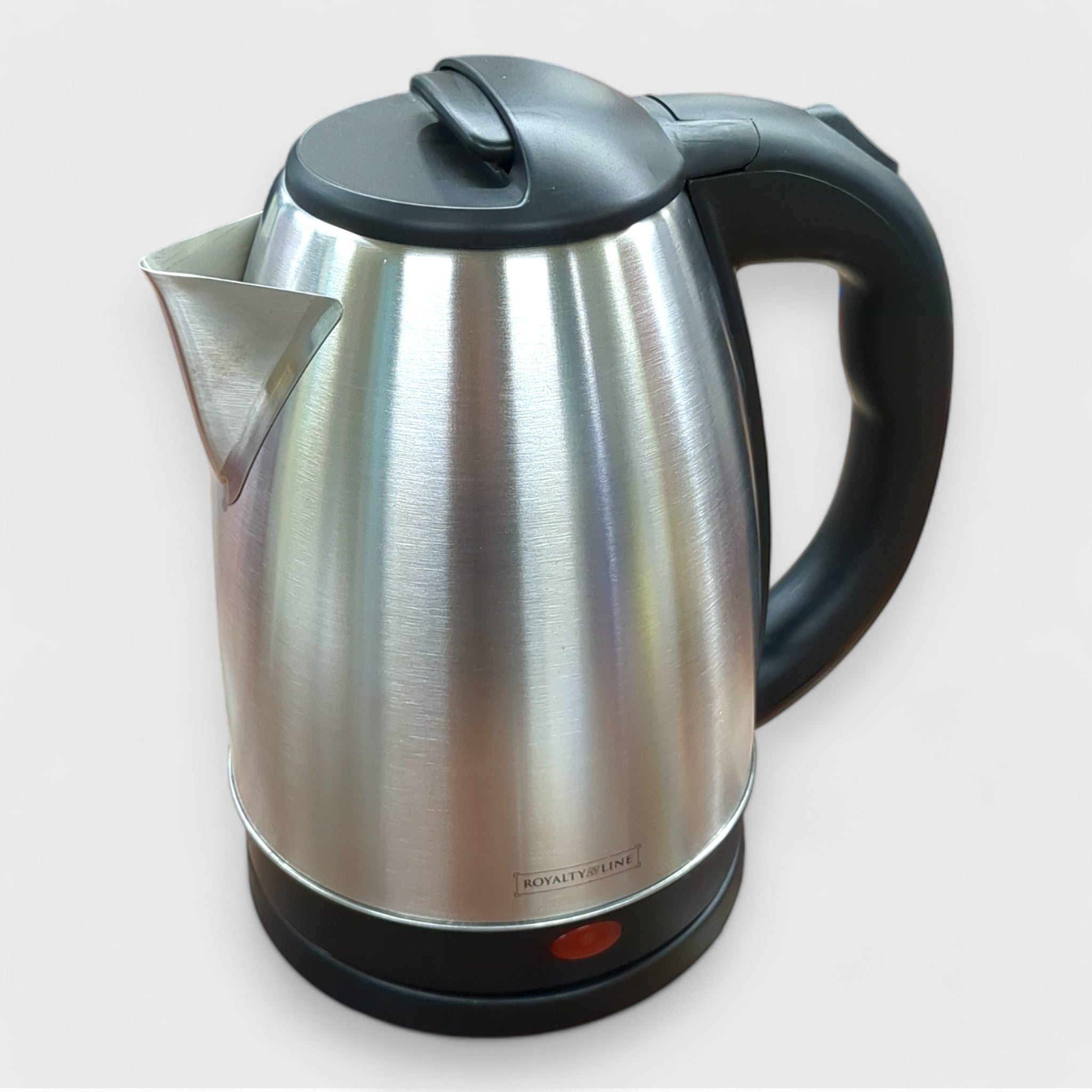 Royalty Line Wasserkocher SSK - 1.7L / 1,8 Liter / 1500 Watt / leicht und kompakt // Neuware bei Retourify e. K.