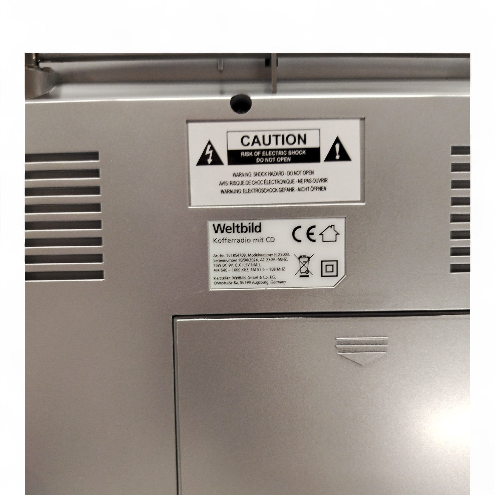 Weltbild Kofferradio mit CD / Betrieb mit Batterien oder Strom // Neu bei Retourify e. K.