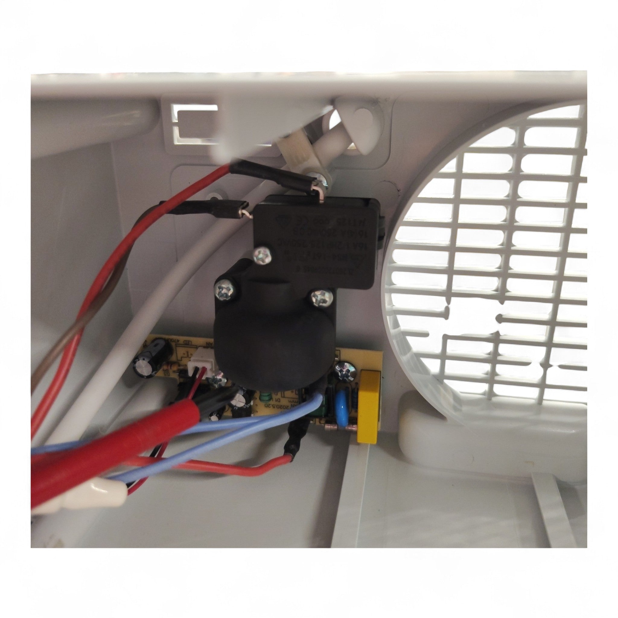 Zilan kompakter Keramik Heizlüfter ZLN2007 / Zwei Heizstufen 600W / 1000W / sehr leise // Top B Ware bei Retourify e. K.